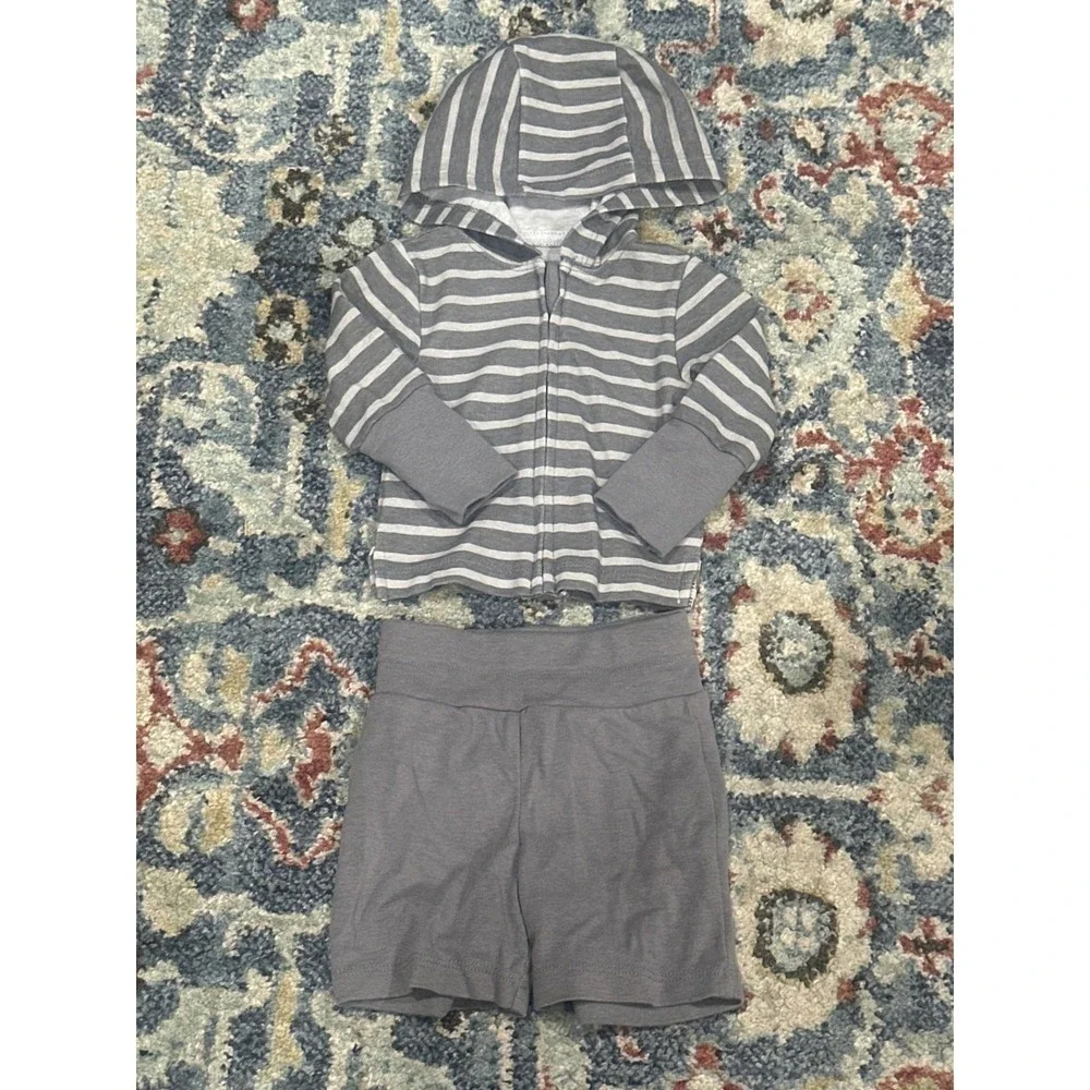 Hanes Hoodie Shorts Set Boys 0-6M Gray Striped Ultimate Baby Flexy EUC